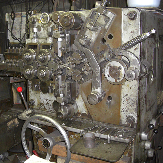 コーリングマシン（中型）
森田機械UFM-30R　 